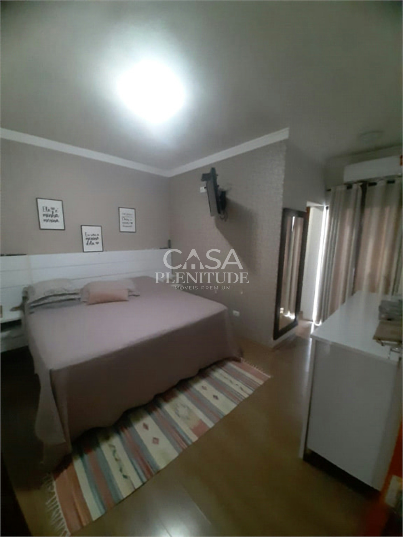 Casa em condomínio à venda com 3 quartos, sendo 1 suíte,  em Horto Florestal, Sorocaba, SP