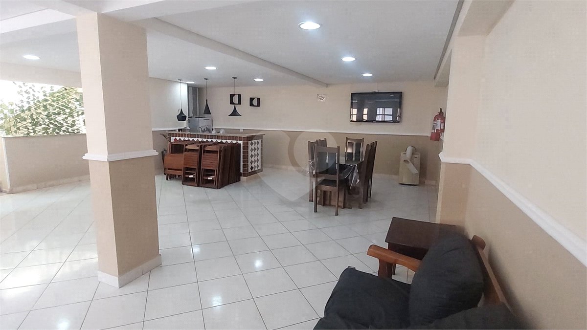 Casa para alugar com 3 quartos, sendo 1 suíte, no condomínio Santanna, São Paulo - SP