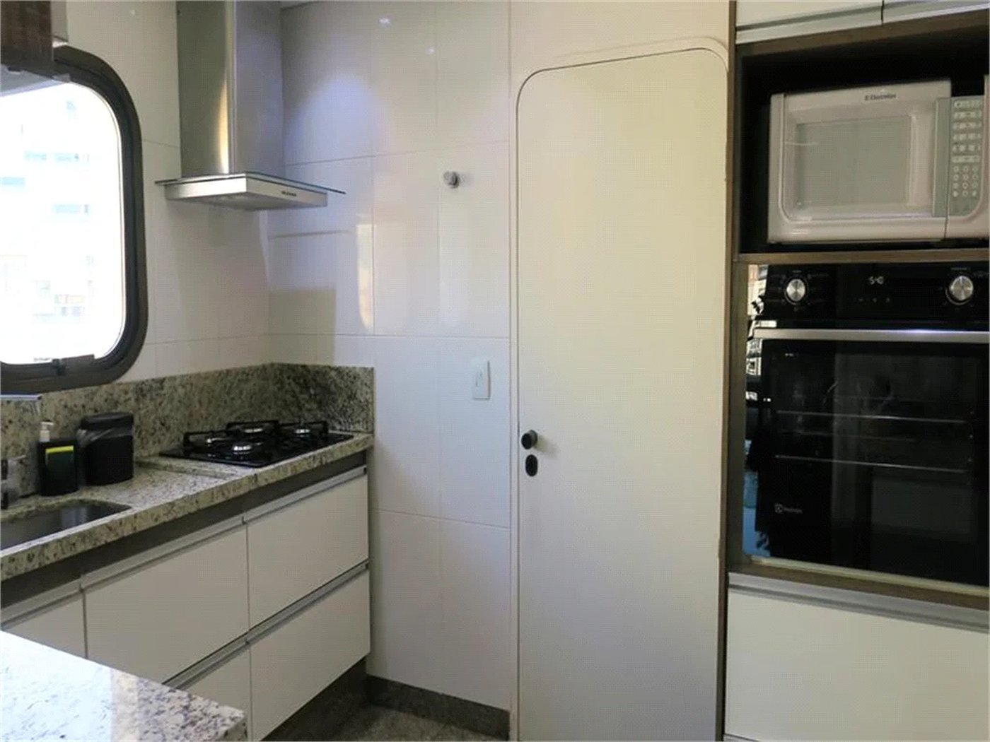 Apartamento à venda com 4 quartos, sendo 2 suítes, em Vila Suzana, São Paulo, SP