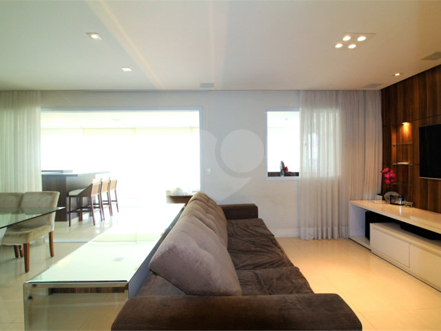 Apartamento à venda com 3 suítes em Alto da Boa Vista, São Paulo, SP