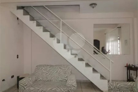 Sobrado à venda com 3 quartos, sendo 1 suíte, em Vila Invernada, São Paulo, SP