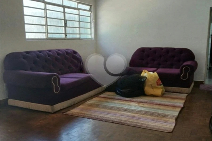 Casa à venda com 3 quartos, sendo 1 suíte, em Vila Mariana, São Paulo, SP