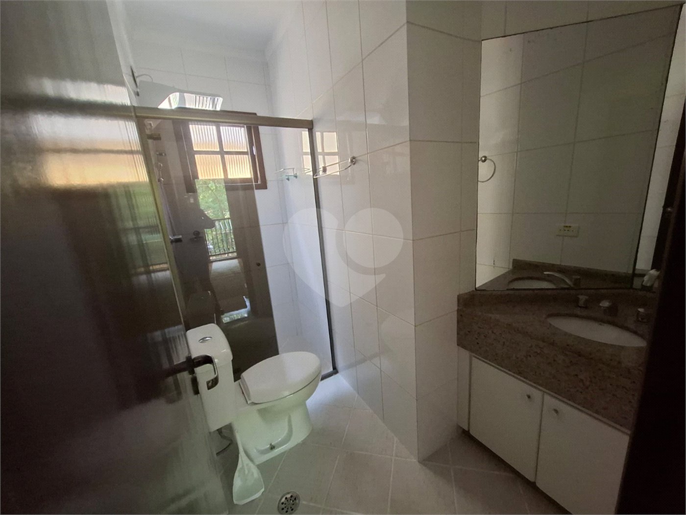 Casa para alugar com 4 quartos, sendo 2 suítes, no condomínio Palm Garden, São Paulo - SP