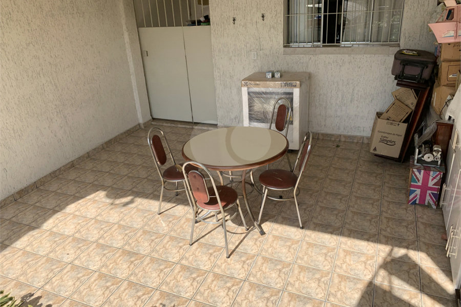 Sobrado à venda com 4 quartos em Limão, São Paulo, SP
