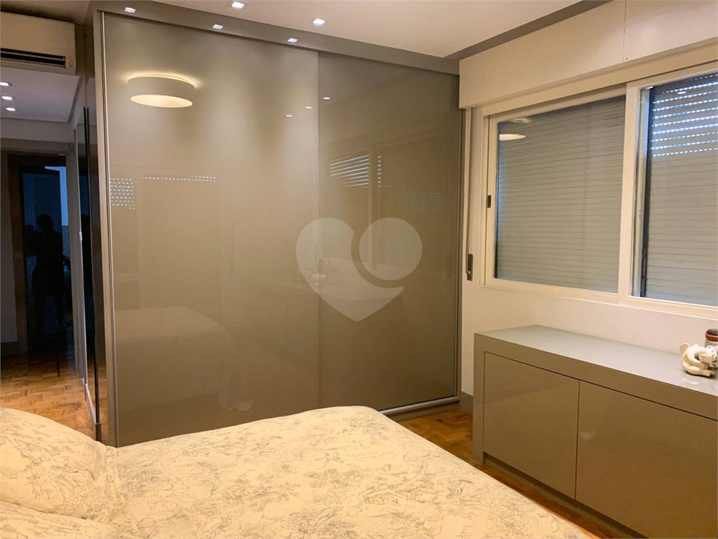 Apartamento à venda com 3 quartos, sendo 2 suítes, em Higienópolis, São Paulo, SP