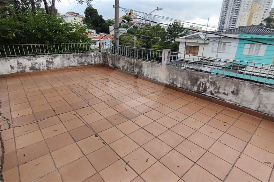 Sobrado à venda com 4 quartos em Parque São Domingos, São Paulo, SP