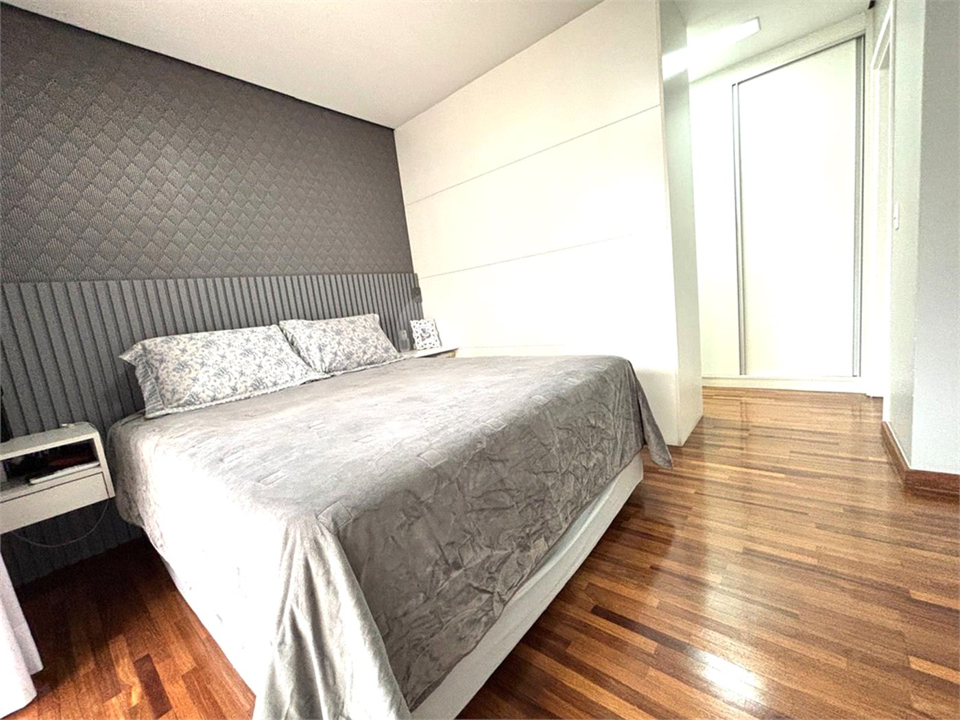 Apartamento à venda com 4 quartos, sendo 3 suítes, em Santana, São Paulo, SP
