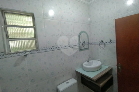 Casa à venda com 10 quartos, sendo 1 suíte, em Santa Teresinha, São Paulo, SP