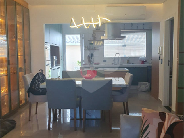 Casa à venda com 4 quartos, sendo 2 suítes,  em Vila Guilherme, São Paulo, SP