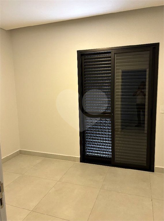 Casa à venda com 3 quartos, sendo 1 suíte, no condomínio Lagos D Icaraí, Salto - SP