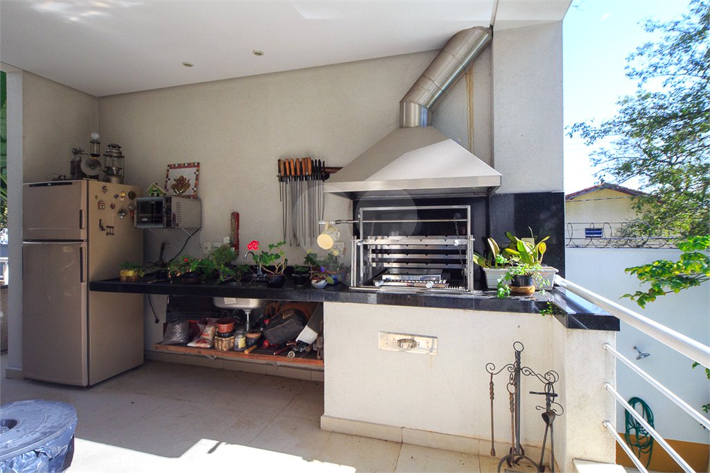 Casa à venda com 4 suítes no condomínio Vila Alba, São Paulo - SP
