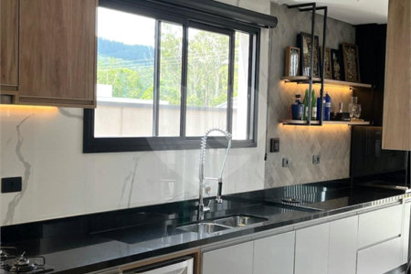 Casa à venda com 4 suítes no condomínio Bella Città, Mogi das Cruzes - SP