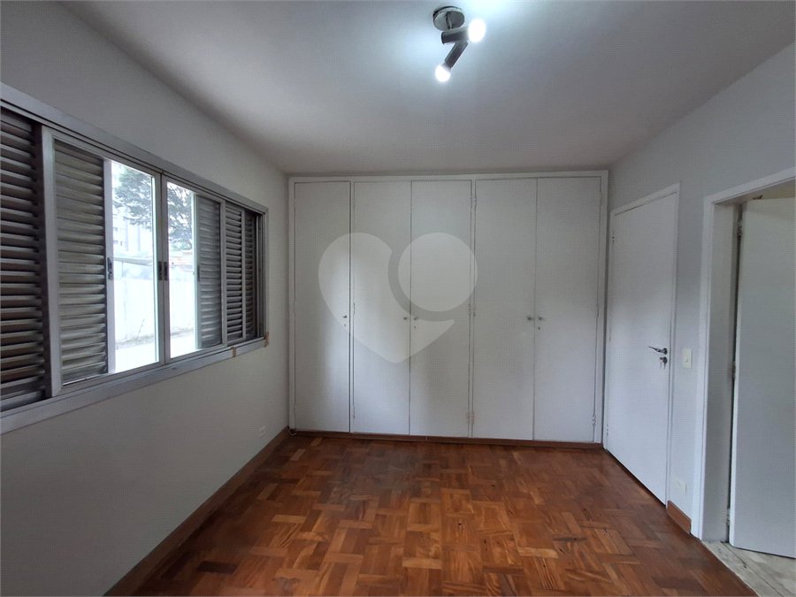 Apartamento à venda ou para alugar com 2 quartos, sendo 1 suíte,  em Indianópolis, São Paulo, SP