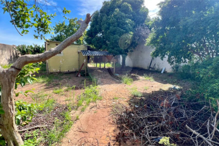 Terreno à Venda no Jardim Tangará
