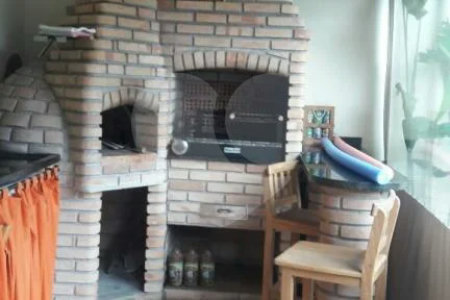 Sobrado à venda com 3 quartos, sendo 1 suíte, em Santa Teresinha, São Paulo, SP
