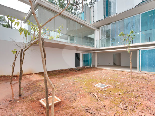 Casa à venda com 3 suítes no condomínio Residencial Heron 140, São Paulo - SP