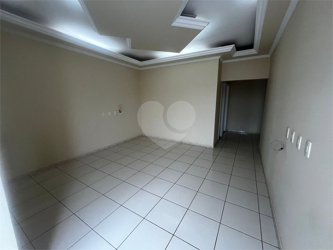 Casa à venda com 3 quartos, sendo 1 suíte, em Jardim Itália, Itapetininga, SP