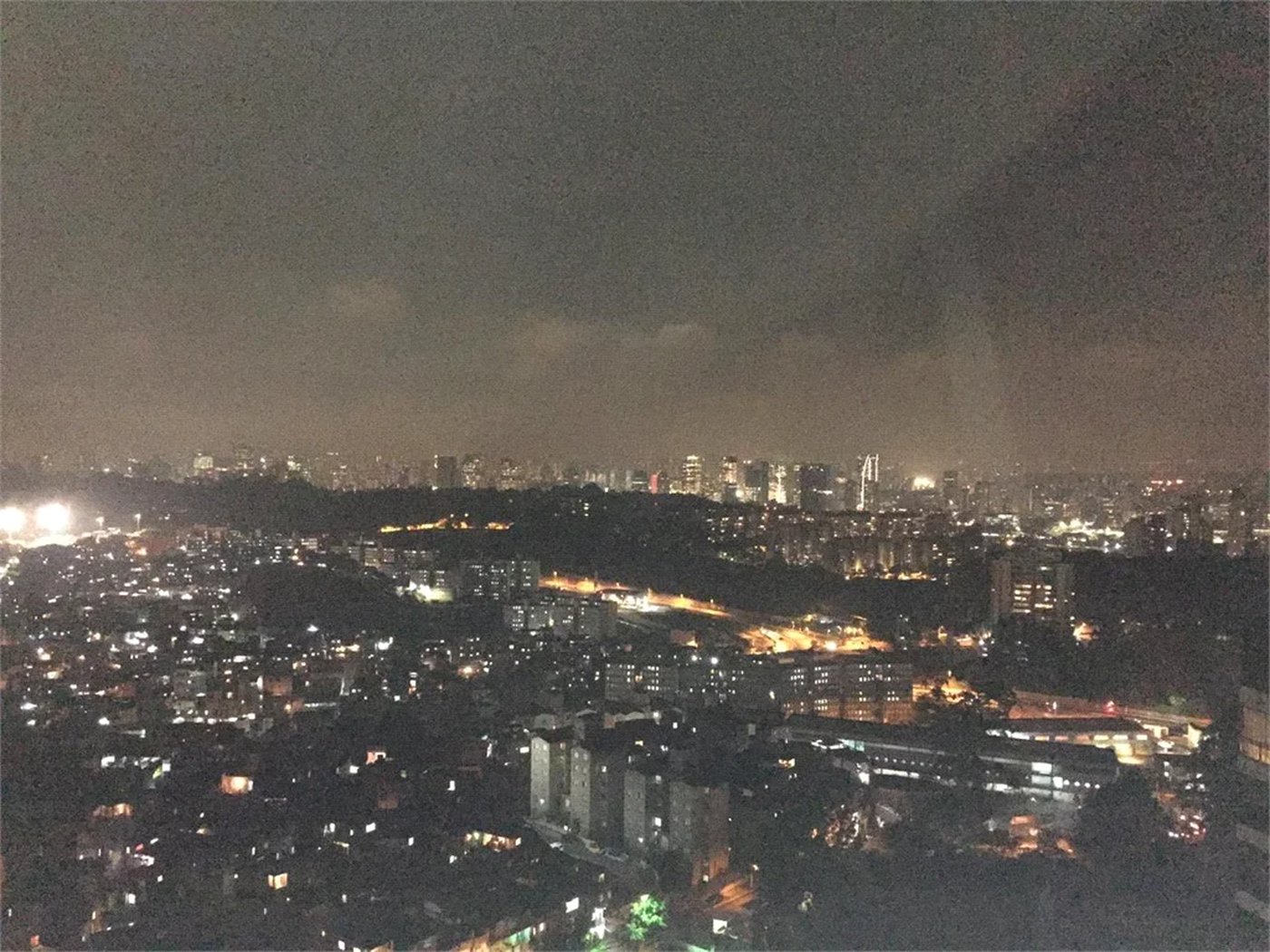 Apartamento à venda com 3 quartos, sendo 1 suíte,  em Jardim Parque Morumbi, São Paulo, SP