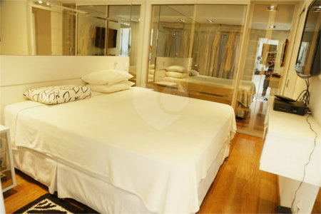 Apartamento à venda com 3 quartos, sendo 2 suítes, em Santana, São Paulo, SP