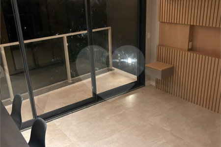 Apartamento à venda ou para alugar com 1 suíte em Pinheiros, São Paulo, SP