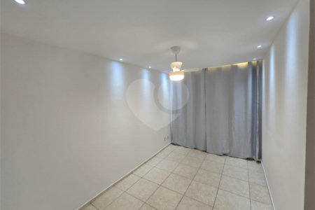Apartamento à venda com 2 quartos em Santa Cruz, Rio de Janeiro, RJ