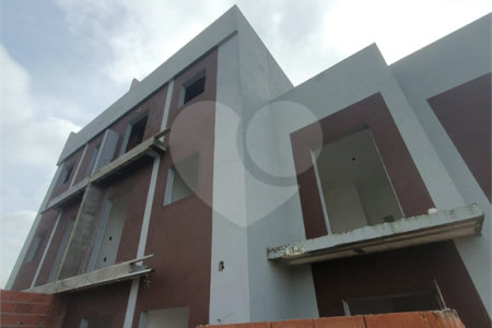 Apartamento à venda com 2 quartos, sendo 1 suíte,  em Jardim Stella, Santo André, SP