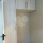 Casa à venda com 4 quartos, sendo 1 suíte,  no condomínio Jardim das Acácias, Cotia - SP