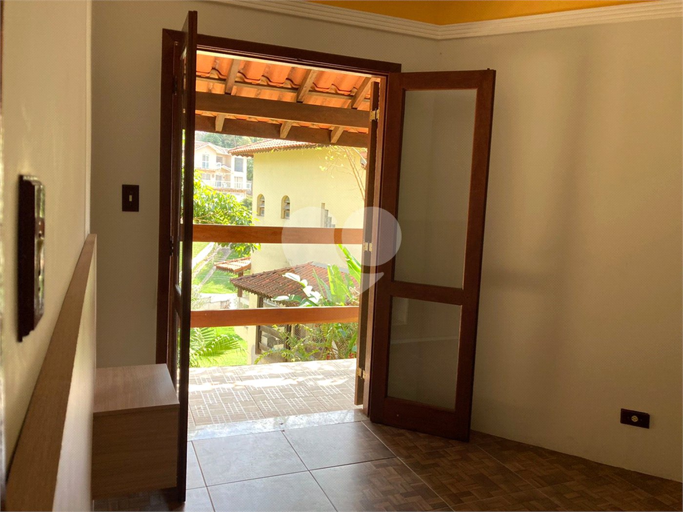 Casa à venda com 5 quartos, sendo 1 suíte, no condomínio Alpes de Mairiporã, Mairiporã - SP