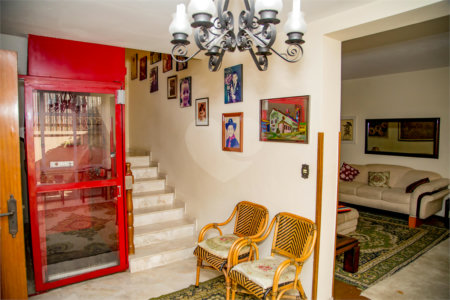 Casa à venda com 7 quartos, sendo 1 suíte, em Jardim Paulistano, São Paulo, SP