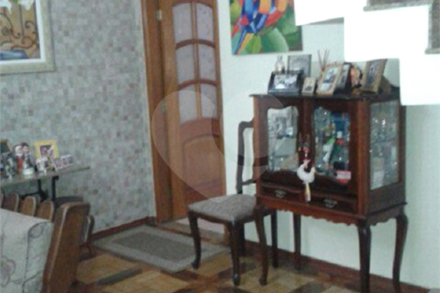 Casa à venda com 3 quartos, sendo 1 suíte, em Tatuapé, São Paulo, SP