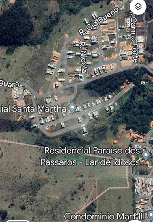 Casa à venda com 3 quartos, sendo 1 suíte, no condomínio Residencial Santa Martha, Bom Jesus dos Perdões - SP