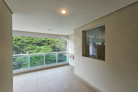 Apartamento à venda com 2 quartos, sendo 1 suíte, em Alto da Boa Vista, São Paulo, SP
