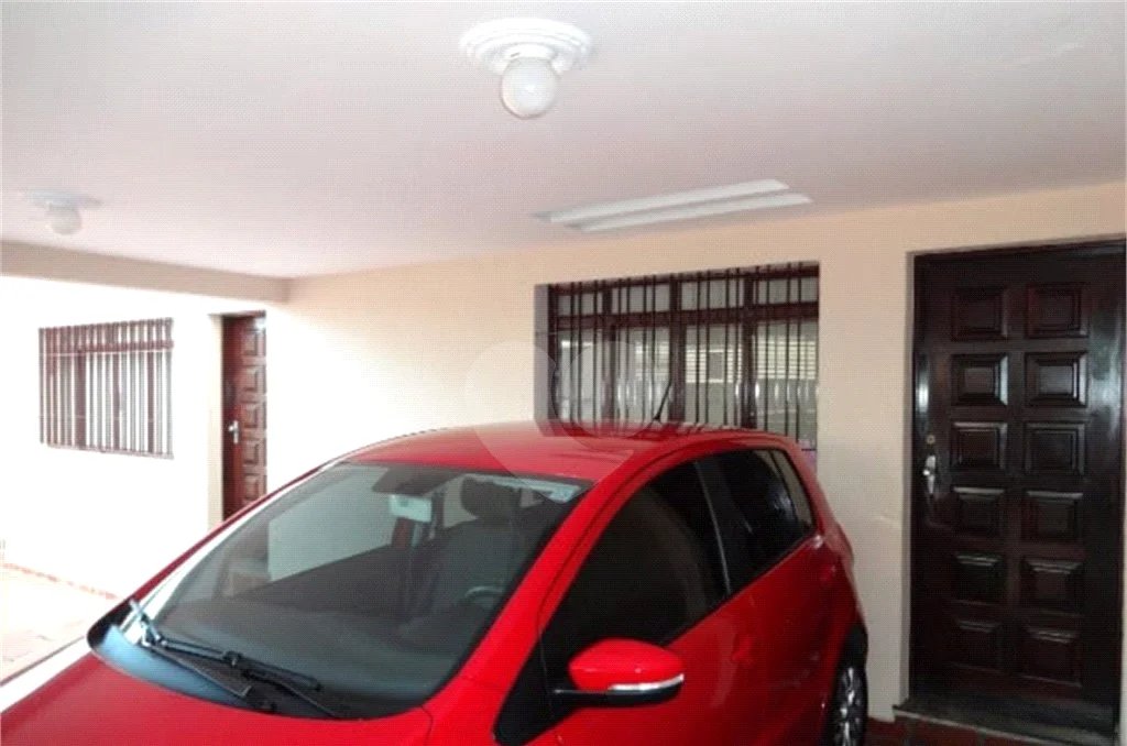 Sobrado à venda com 3 quartos, sendo 1 suíte, em Jardim São Luís, São Paulo, SP