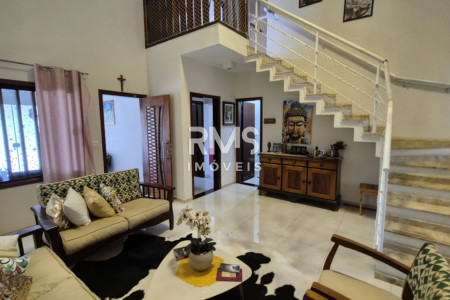 Casa à venda com 3 suítes no condomínio Granja Olga II, Sorocaba - SP