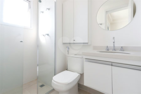 Apartamento à venda com 3 suítes em Vila Anastácio, São Paulo, SP