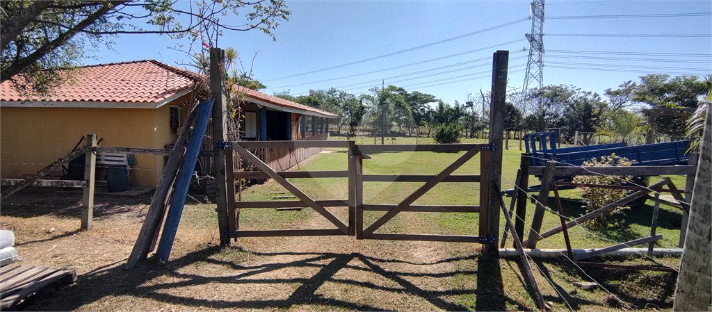 Sítio à venda com 2 suítes em Buru, Salto, SP