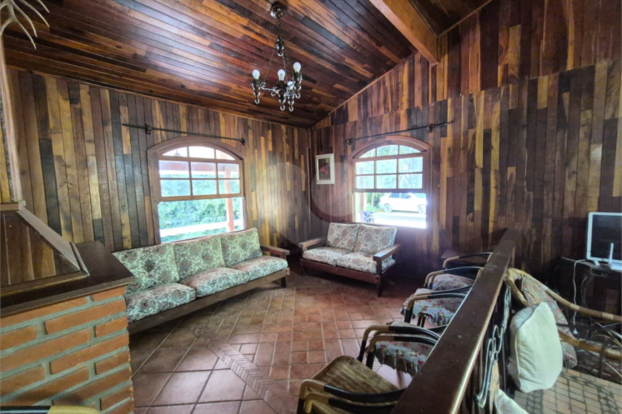 Casa Térrea à venda com 3 quartos, sendo 1 suíte,  em Serra da Cantareira, Mairiporã, SP