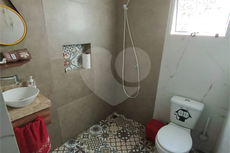 Sobrado à venda com 2 quartos, sendo 1 suíte, em Parque Novo Oratório, Santo André, SP