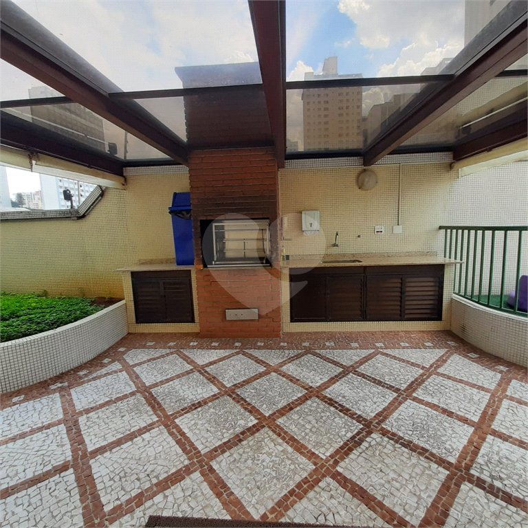 Apartamento à venda com 3 quartos, sendo 1 suíte, em Campo Belo, São Paulo, SP