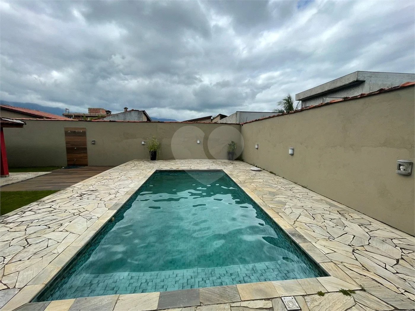 Casa à venda com 2 quartos, sendo 1 suíte,  em Morada da Praia, Bertioga, SP