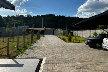 Chácara à venda com 6 quartos, sendo 1 suíte, em Jardim Estância Brasil, Atibaia, SP