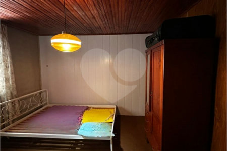Sobrado à venda com 6 quartos, sendo 1 suíte, no Centro, Ponta Porã, MS