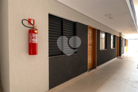 Casa à venda com 2 quartos no condomínio Residencial Laura, São Paulo - SP
