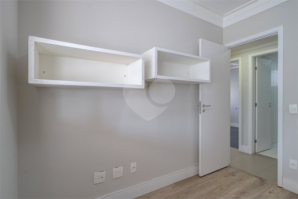 Apartamento à venda com 4 quartos, sendo 3 suítes, em Alto da Boa Vista, São Paulo, SP