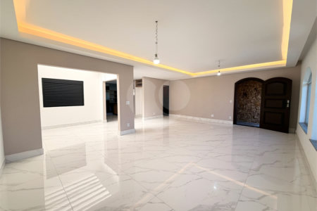 Casa à venda com 5 quartos, sendo 4 suítes, em Vila Rosália, Guarulhos, SP