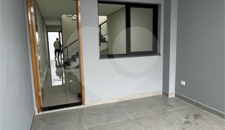 Sobrado à venda com 3 quartos, sendo 1 suíte, em Vila Nova Cachoeirinha, São Paulo, SP