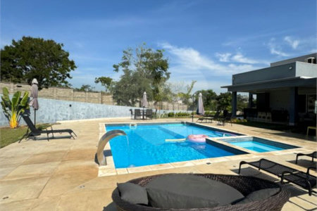 Casa à venda com 4 suítes no condomínio Fazenda Palmeiras Imperiais, Salto - SP