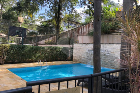 Casa à venda com 4 quartos, sendo 2 suítes, no condomínio Sunríse, São Paulo - SP