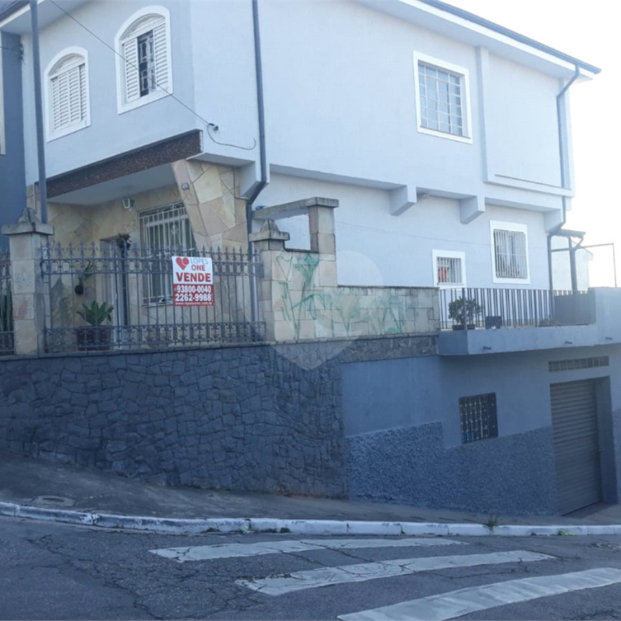 Sobrado à venda com 3 quartos em Parada Inglesa, São Paulo, SP
