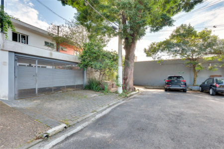 Casa de Vila à venda com 3 quartos, sendo 1 suíte, em Alto da Boa Vista, São Paulo, SP